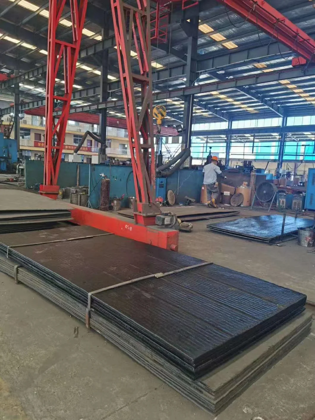 High Chromium Clad Composite Wear Steel Plate/Sheet Smooth Surface Weld Overlay Durable Wear Resistant Carbide Surfacing Cco Wear Plate